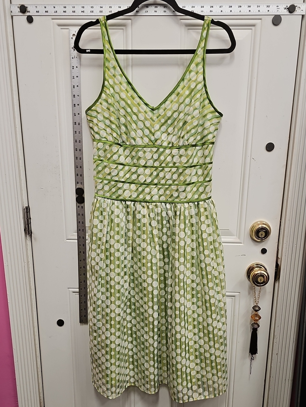 Robbie Bee Green and White Polka Dot V-Neck Dress